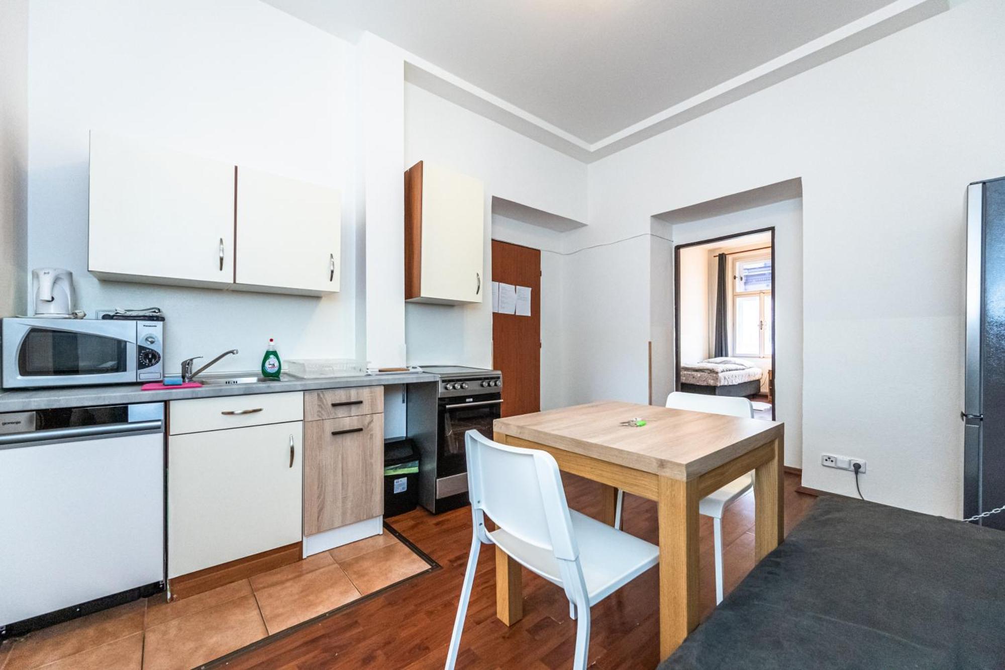 Apartments Kamenicka 23 Prague Exterior photo